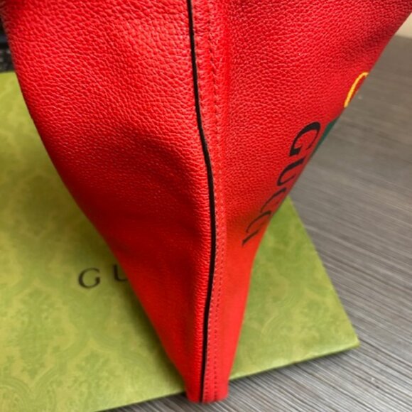 Gucci Red Pouch for Women or Men - Picture 3 of 9